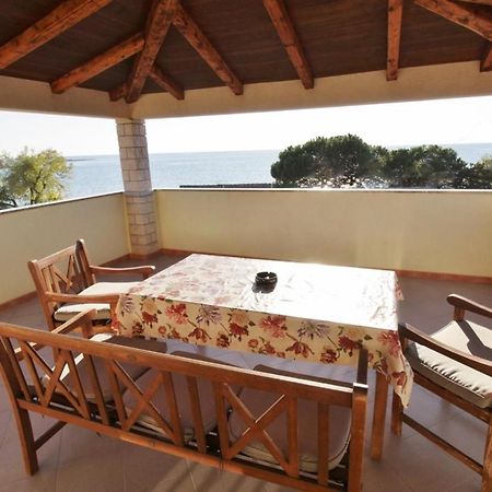 Apartments Zambratija With Sea View Bagian luar foto