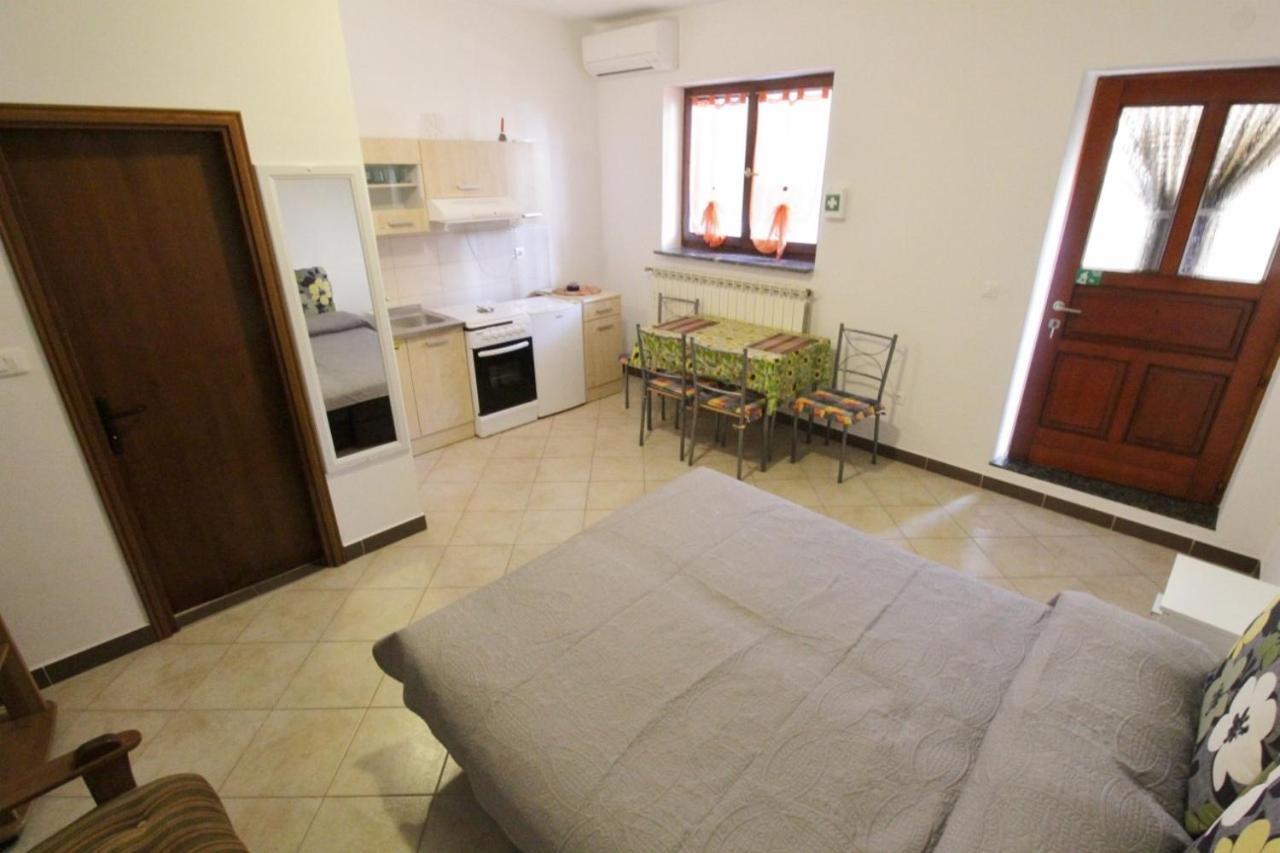 Apartments Zambratija With Sea View Bagian luar foto