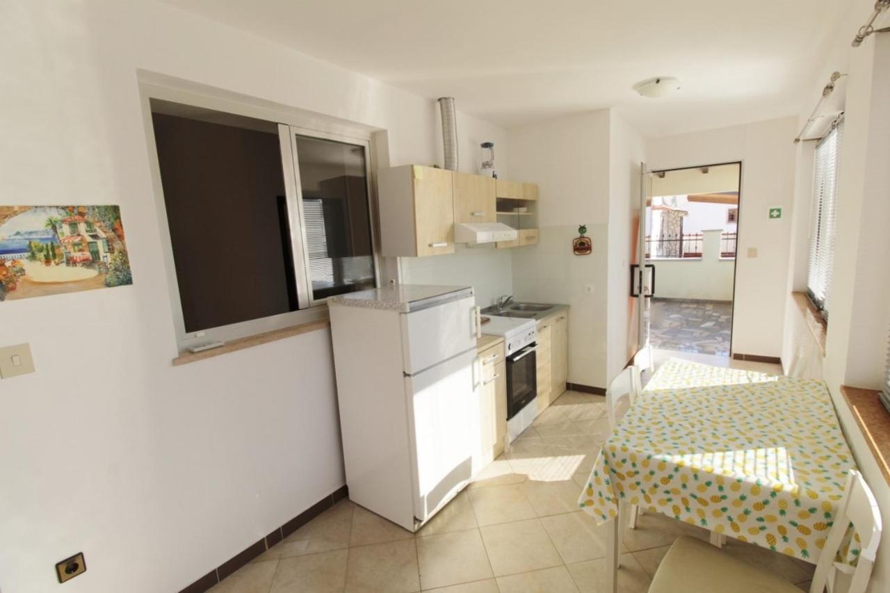 Apartments Zambratija With Sea View Bagian luar foto