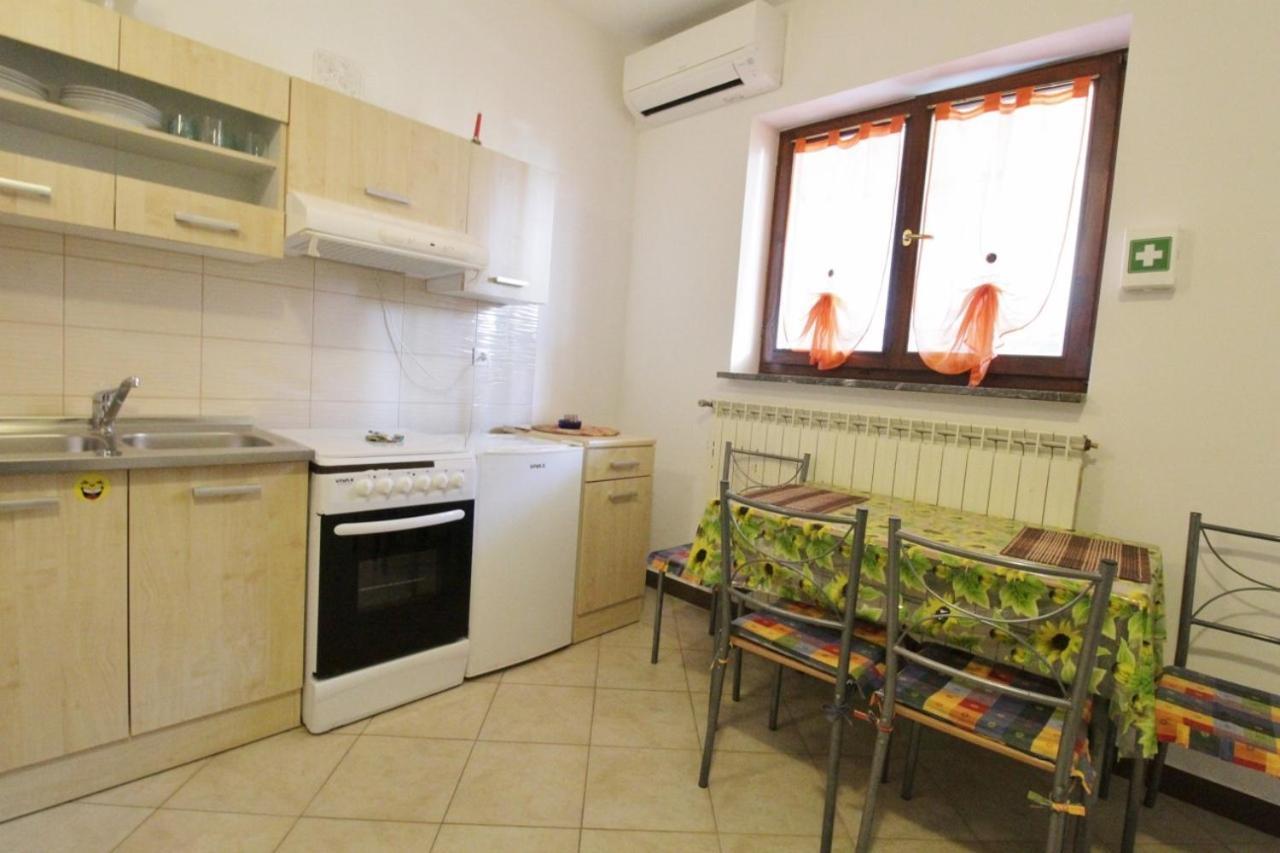 Apartments Zambratija With Sea View Bagian luar foto