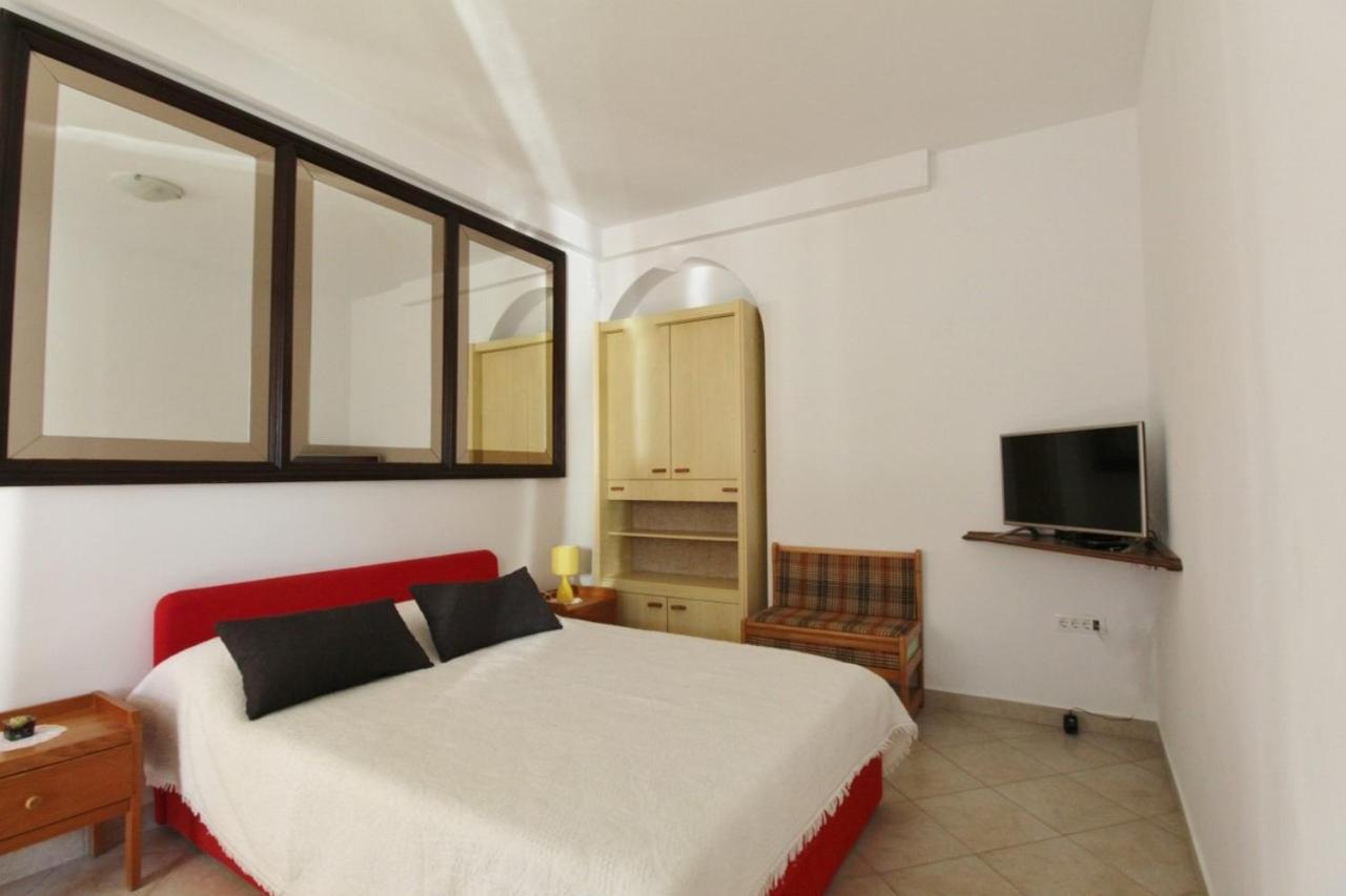 Apartments Zambratija With Sea View Bagian luar foto